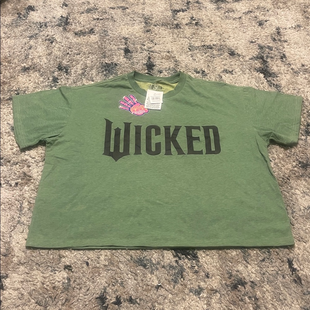 Green 'Wicked' Graphic T-Shirt Size XL